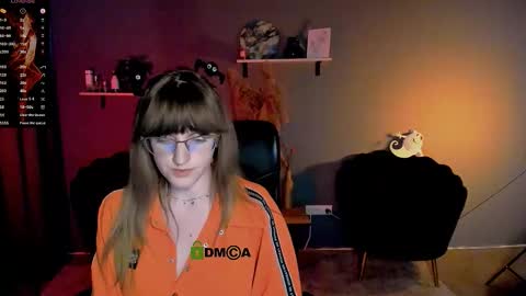 kaela_spell_ online show from October 2025 07:47:02 PM