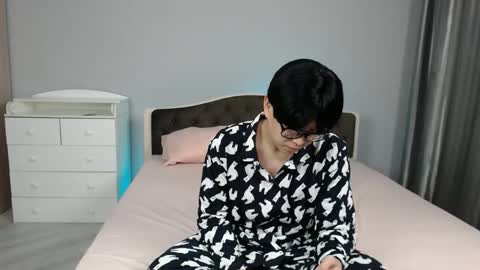 Kai Chicken online show from December 2025 01:15:02 AM