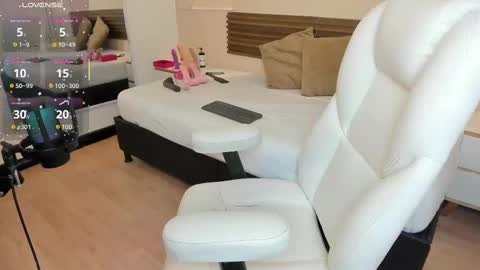 KaiLy online show from September 2025 07:02:02 PM