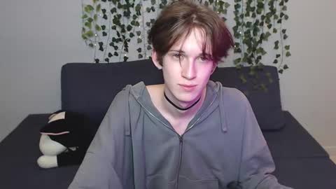 Snapshot of kaislutx chatting on October 2025 07:44:01 PM slutkai online show from October 2025 07:44:01 PM
