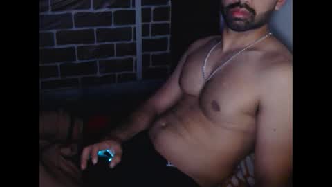 Vicky online show from January 2025 06:07:01 PM