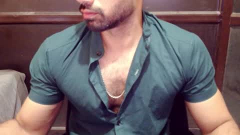 Vicky online show from October 2025 05:59:01 PM