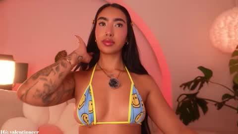 Snapshot of kali_hiill chatting on November 2025 10:28:01 AM Sweet Kali online show from November 2025 10:28:01 AM