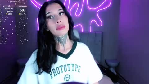 Kali Ka Please help me with your thumbs up its important   dont forget my birthday on October 26 online show from October 2025 08:52:02 PM