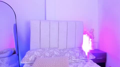 Snapshot of kalibloom_ chatting on May 2026 01:57:16 AM Kali Bloom online show from May 2026 01:57:16 AM