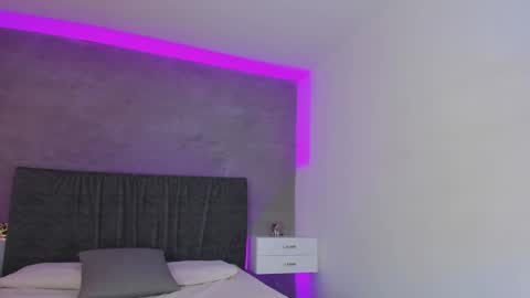 Carolina   online show from February 2025 05:16:02 PM