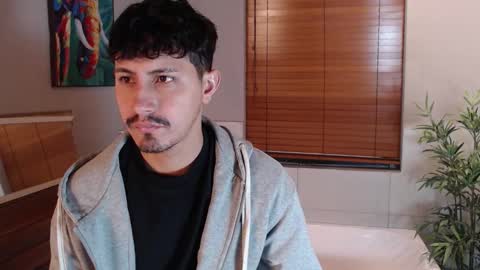 jhon online show from February 2026 12:10:02 PM