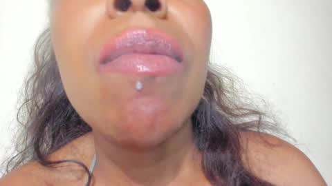 Snapshot of kamariafyre chatting on March 2025 09:40:02 AM Kamaria Fyre online show from March 2025 09:40:02 AM