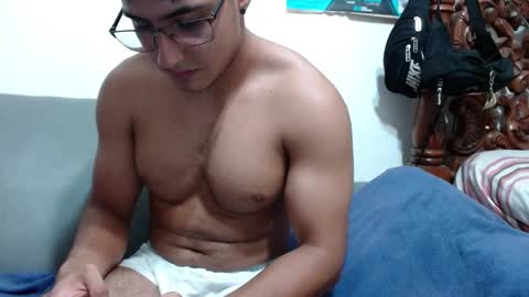 Snapshot of kamenov00 chatting on February 2025 12:38:02 AM kamenov00 online show from February 2025 12:38:02 AM