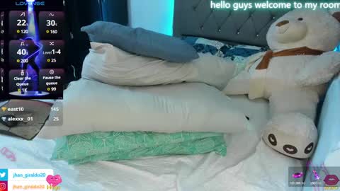 Snapshot of kami_22 chatting on February 2025 01:44:02 PM camilo  independent model online show from February 2025 01:44:02 PM