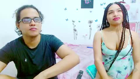 Snapshot of kami_chigiri chatting on December 2024 11:39:02 PM Dante and Carolina independient model online show from December 2024 11:39:02 PM