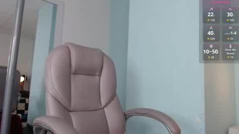 Kami online show from October 2025 10:52:01 PM