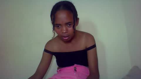 kamillah69 online show from November 2025 06:59:02 PM