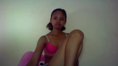 kamillah69 online show from February 2026 01:13:02 AM