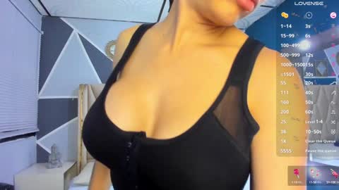 Snapshot of kandygirl_023 chatting on January 2025 10:42:01 PM hello Im Danni online show from January 2025 10:42:01 PM