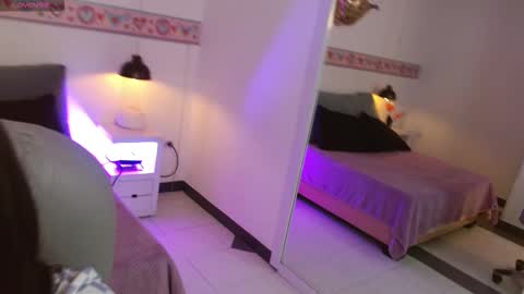 kaoryy_1 online show from December 2025 11:37:01 AM