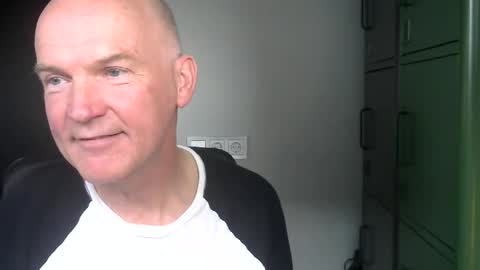 Robbie online show from March 2025 03:34:01 PM