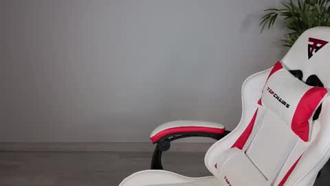 Karen online show from March 2026 08:20:02 AM