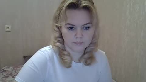 karennelsonx online show from January 2025 11:35:01 AM