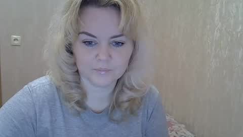 karennelsonx online show from February 2025 01:32:01 PM