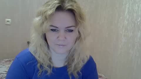 karennelsonx online show from March 2025 11:03:01 AM