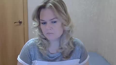 karennelsonx online show from October 2025 09:00:02 AM