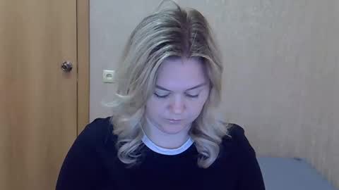 Snapshot of karennelsonx chatting on April 2026 12:29:02 PM karennelsonx online show from April 2026 12:29:02 PM