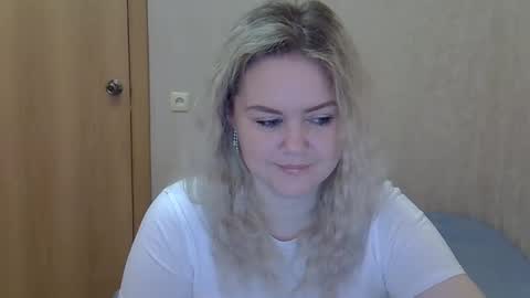 Snapshot of karennelsonx chatting on May 2026 07:58:01 AM karennelsonx online show from May 2026 07:58:01 AM