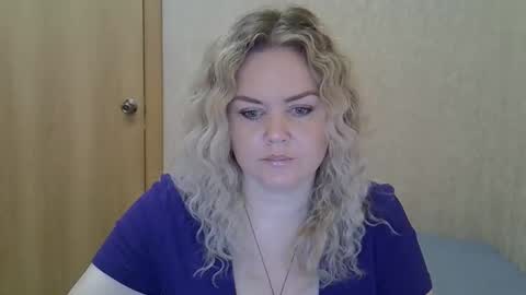Snapshot of karennelsonx chatting on May 2026 09:47:02 AM karennelsonx online show from May 2026 09:47:02 AM