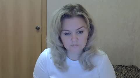 Snapshot of karennelsonx chatting on May 2026 02:45:01 PM karennelsonx online show from May 2026 02:45:01 PM