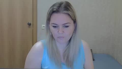 Snapshot of karennelsonx chatting on May 2026 01:19:01 PM karennelsonx online show from May 2026 01:19:01 PM