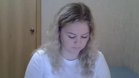 Snapshot of karennelsonx chatting on May 2026 01:06:01 PM karennelsonx online show from May 2026 01:06:01 PM