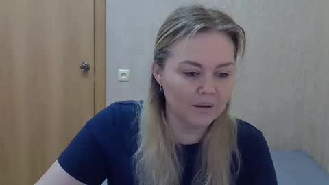 Snapshot of karennelsonx chatting on May 2026 02:14:01 PM karennelsonx online show from May 2026 02:14:01 PM