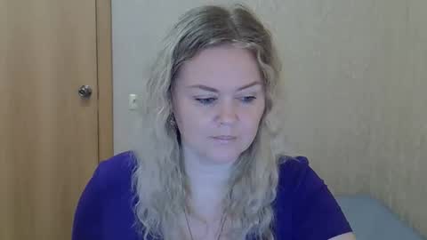 Snapshot of karennelsonx chatting on June 2026 01:02:01 PM karennelsonx online show from June 2026 01:02:01 PM