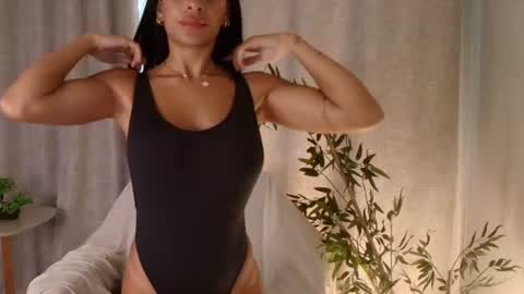 kari_brooks online show from June 2026 11:14:01 AM