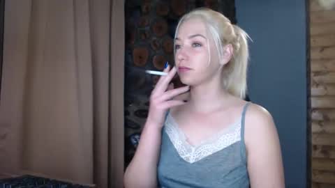 karina online show from December 2025 03:11:01 AM