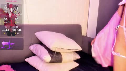 Snapshot of karina_gomez_18 chatting on October 2025 11:32:02 AM Kari online show from October 2025 11:32:02 AM