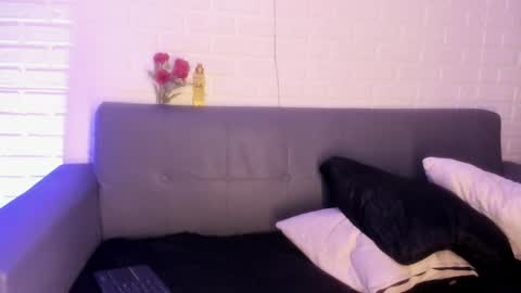 Snapshot of karina_gomez_18 chatting on October 2025 11:36:01 AM Kari online show from October 2025 11:36:01 AM