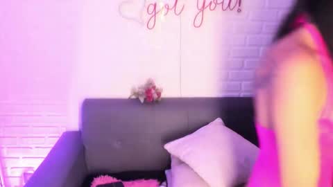 Snapshot of karina_gomez_18 chatting on November 2025 11:42:01 AM Kari online show from November 2025 11:42:01 AM