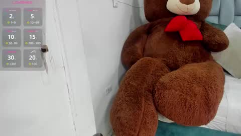 Karina online show from November 2025 12:05:02 PM