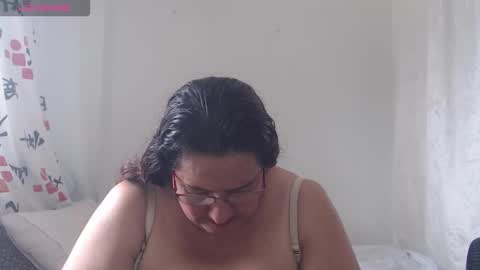 Karina online show from October 2025 03:53:01 PM