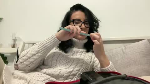 Snapshot of karinablair chatting on February 2025 04:24:02 PM Karina online show from February 2025 04:24:02 PM