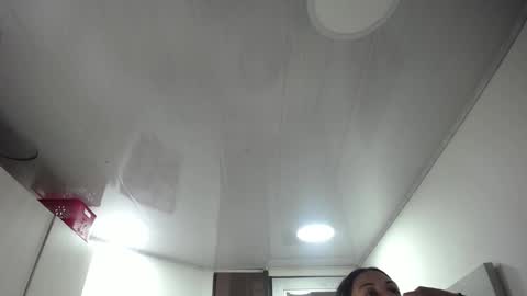 Snapshot of karinbellee chatting on October 2025 12:01:02 PM Karin online show from October 2025 12:01:02 PM