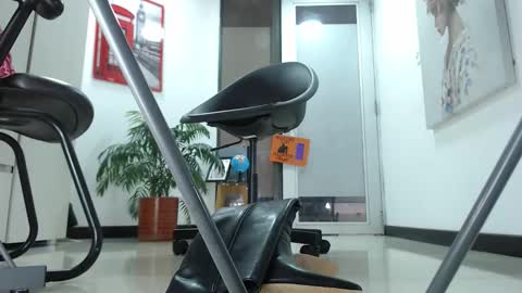 Snapshot of karinbellee chatting on October 2025 11:36:02 AM Karin online show from October 2025 11:36:02 AM