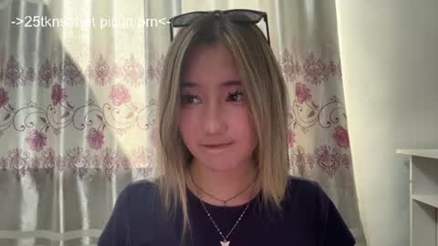 karissagius online show from July 2026 10:11:01 AM