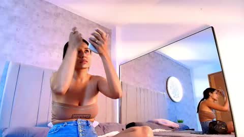 Karla online show from October 2025 07:23:02 PM