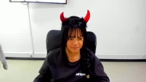 karla_cg online show from October 2025 04:02:01 PM