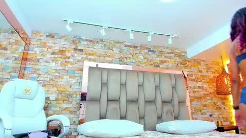  Karla  online show from January 2025 08:04:01 PM