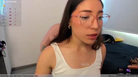Snapshot of karla_honey_ chatting on December 2024 05:15:01 PM Karla online show from December 2024 05:15:01 PM