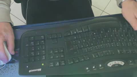 karll122 online show from March 2026 10:42:02 AM